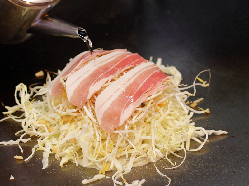 お好み焼に最適な素材を一つひとつ吟味して使用